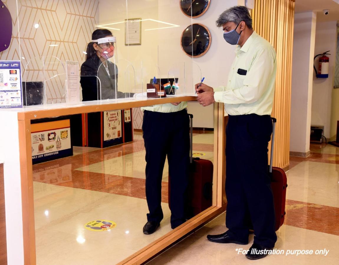 Oyo 81087 Hotel Relax Inn Hathras Luaran gambar